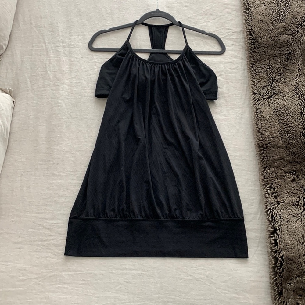 Lululemon Athletics Black Workout Tank Top Shirt With Shelf Bra Cut Out